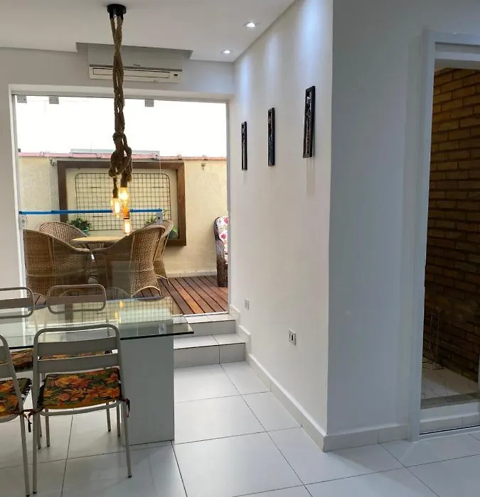 Apartamento Com Varanda Gourmet Na Praia Da Enseada-1